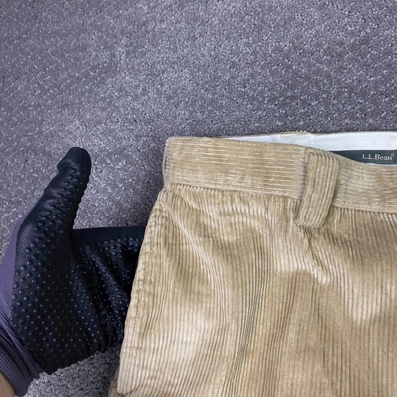 LL Bean Country Corduroy Pants Men's 40 x 32 Khaki Pleated Comfort Waist - Picture 5 of 16